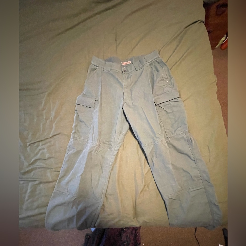 Green cargo pants